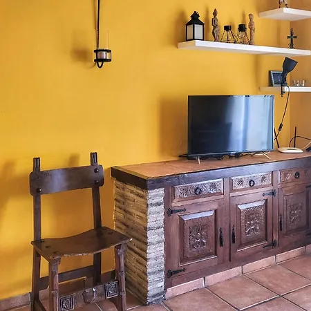 2 Bedroom Cozy Apartment In El Campello Apartment *