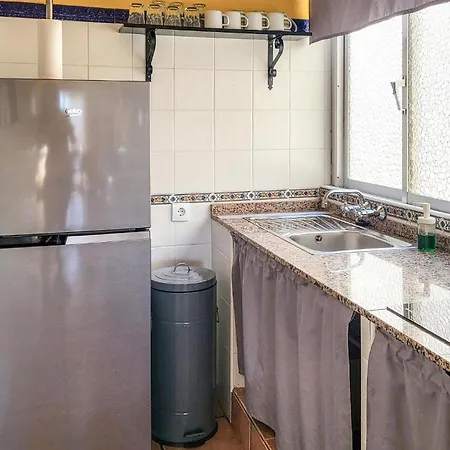 2 Bedroom Cozy Apartment In El Campello Apartment *