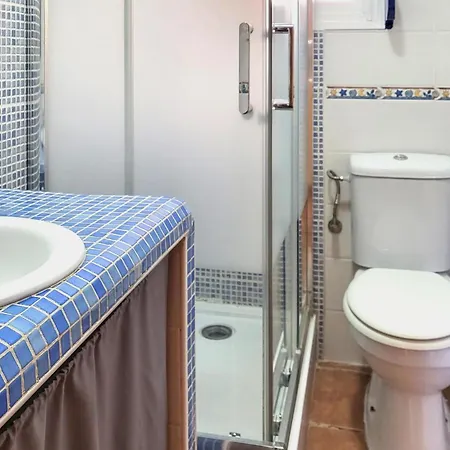 2 Bedroom Cozy Apartment In El Campello Apartment El Campello